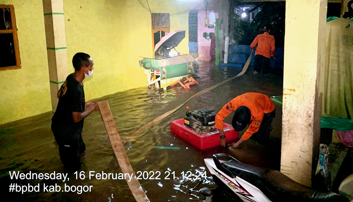 Banjir di Kabupaten Bogor, sebanyak 3.200 rumah masih terendam.