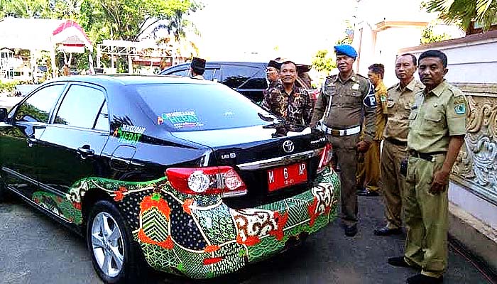 ASN di Pamekasan bisa mudik dengan mobil dinas, sambil promosikan batik.