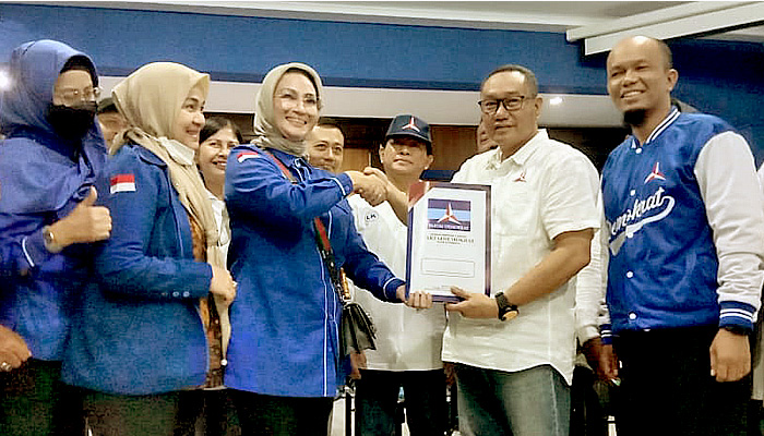 Peluang besar menang di Muscab, Lucy Kurniasari: Saya akan menangkan Demokrat di Surabaya.