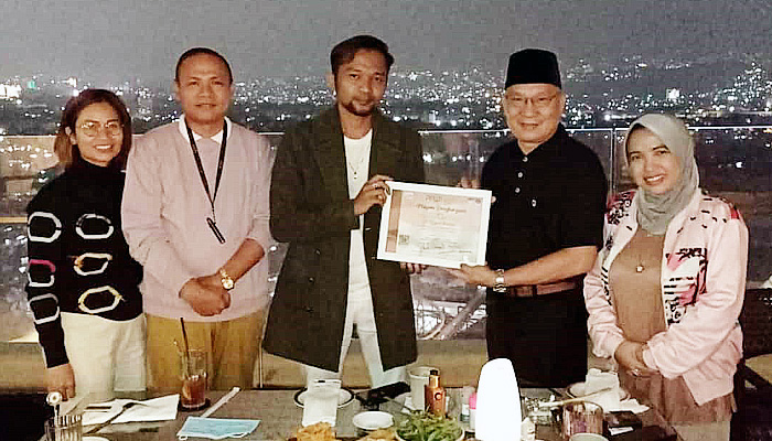 Kunker ke Jabar, Wilson Lalengke bertemu PPWI Bandung.
