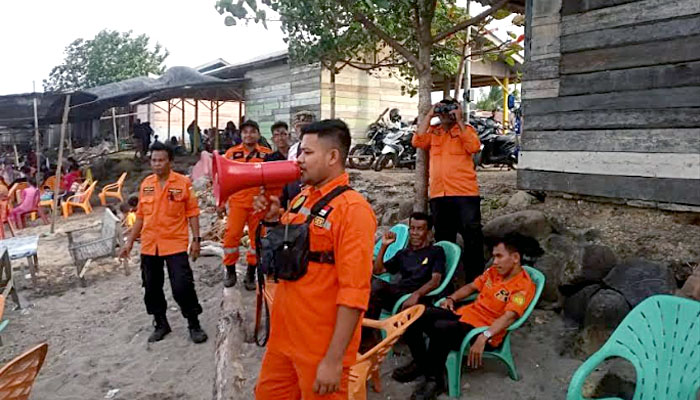 Operasi Lilin Seulawah, Satgas SAR Lhokseumawe Gelar Patroli di Obyek Wisata Pantai