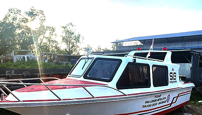 Deddy Sitorus Bantu Pengadaan 6 Unit Ambulan Air Untuk Masyarakat Kaltara