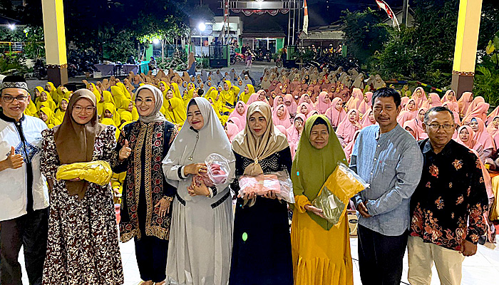 Merapat ke Demokrat, Ibu-Ibu Muslimat Surabaya Pilih Caleg Hartoyo di Pileg 2024