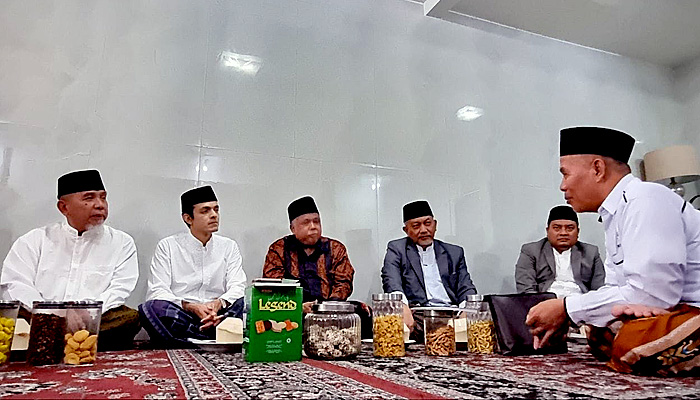 Diskusi NKRI, Presiden PKS dan Ketua PKS Jatim Ngaji Bareng  Ketua PWNU  Jatim