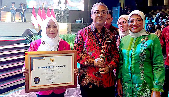 Pemprov Sulteng Raih Penghargaan Kategori Produktivitas Tenaga Kerja Terbaik se-Indonesia