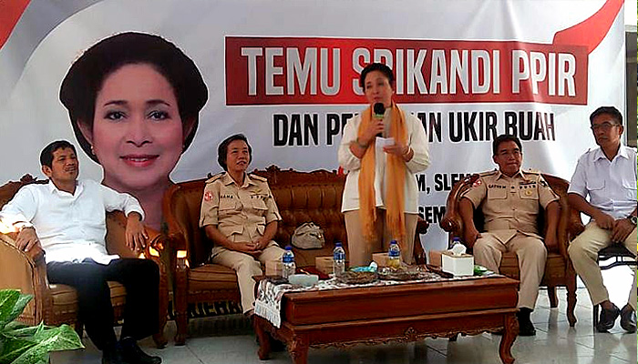 Titiek Soeharto Bertemu Srikandhi PPIR di Posko Pemenangan Yogyakarta