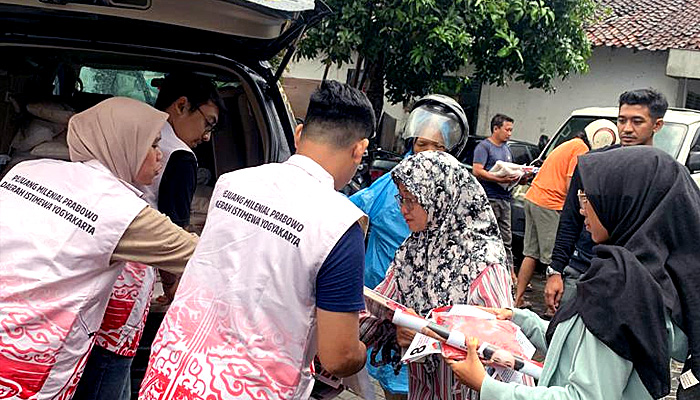 Tebus Sembako Murah: DPD PMP Kota Yogyakarta dan DPW PMP DIY Berdayakan Masyarakat di Patangpuluhan, Wirobrajan, Kota Yogyakarta