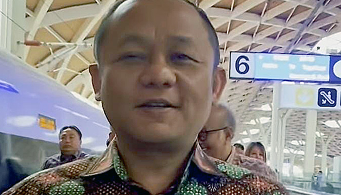 Ekonomi Melejit Tahun 2023, Sarmuji Ungkap Keberhasilan Gubernur Khofifah Pimpin Jawa Timur