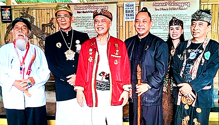 Tanah Adat Merupakan Hak Kepemilikan Tertua Yang Sah di Nusantara Menurut Anton Charliyan dan Agustiana dalam Sarasehan Forum Forum S-3