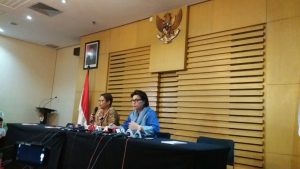 Wakil Ketua KPK, Basaria Pandjaitan dalam Konferensi Pers OTT PN Jakarta Utara, Kamis (16/6/2016)/NUSANTARANEWS.CO FOTO/Rere Ardiansah