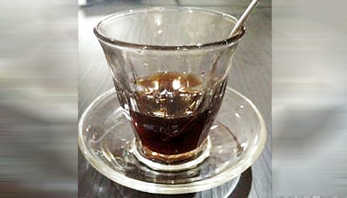 Sensasi beda kopi pancong khas Kalimantan.