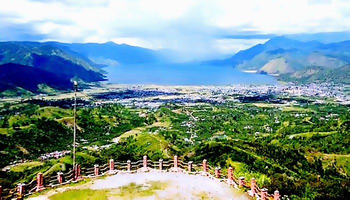 Keindahan Aceh Tengah dari puncak Pantan Terong.