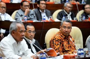 Rapat Komisi V DPR RI dengan Kementerian Desa, Pembangunan Daerah Tertinggal dan Transmigrasi (Kemendes PDTT) bahasa Anggaran Kemendes PDTT Tahun 2017/Foto: Dok. Humas Kemendes PDTT/Wahyu Wening