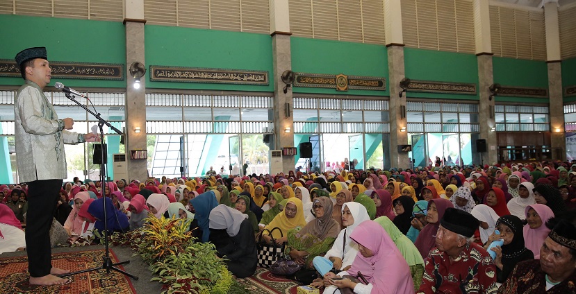 Gubenur Lampun Ridho Ficardo saat sambutan di Islamic Center, Bandar Lampung, Selasa (25/10/2016). Foto Hendra Wahyuno/Nusantaranews