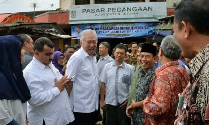 Menteri Perdagangan (Mendag) Enggartiasto Lukita pantau Pasar Pecangaan dan Pasar Bangsri di Kabupaten Jepara, Jawa Tengah, Minggu (23/10)/Foto: IST