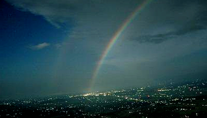 Mengabadikan keindahan Ponorogo dari Puncuk Gunung Pringgitan. Selain terkenal dengan kesenian Reognya, Kabupaten Ponorogo, Jawa Timur ternyata