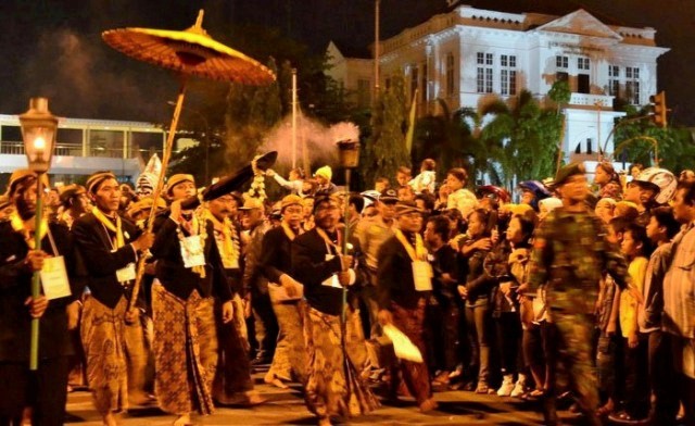 Tapa Bisu Malam 1 Suro/Foto: jogja.semberani.com