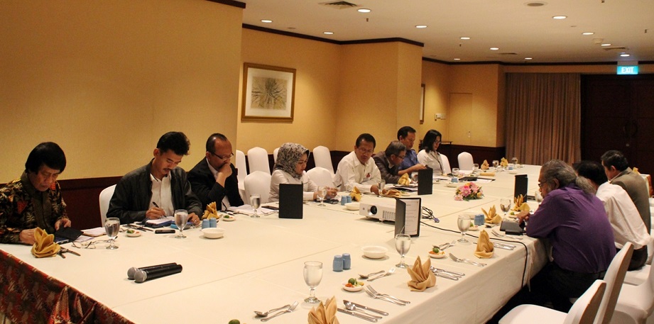 working lunch dengan 12 kementerian/lembaga (k/l) terkait pencegahan dan penanganan pornografi di hotel borobudur jakarta Senin (14/10/2016). foto dok humas kemenkopmk