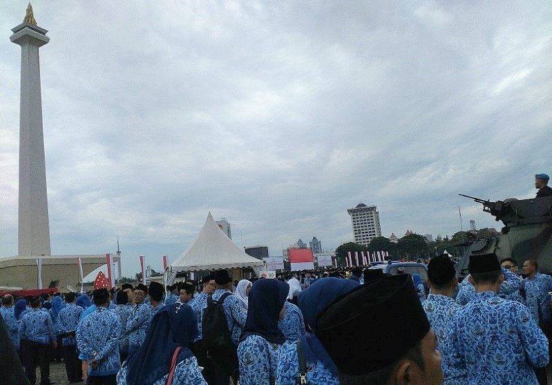 ASN berkumpul di Monas untuk mengikuti Upacara HUT Korpri ke-45/Foto: Dok,. Humas Kemenag