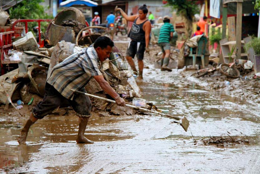 Ilustrasi Dampak Bencana Banjir. Foto via republika