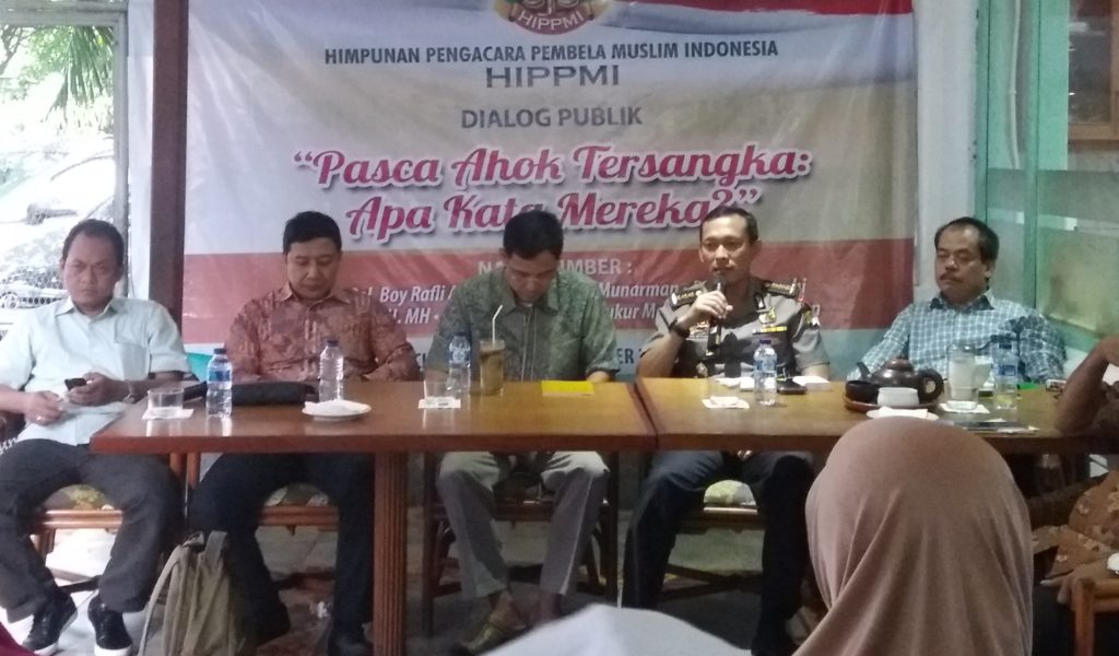 Pakar Hukum Pidana Universitas Al Azhar Suparji dalam diskusi Publik Pasca Ahok Tersangka, Apa Kata Mereka? Cikini, Jakarta. Foto fadhilah/Nusantaranews