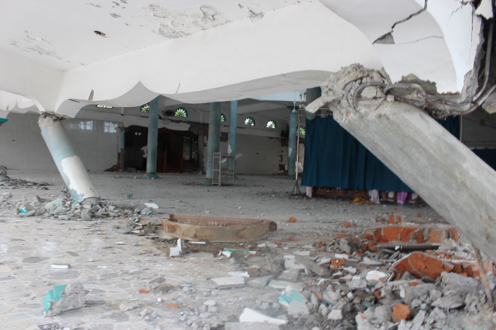 Reruntuhan Masjid akibat gempa bumi, Aceh/Foto Andika/NUSANTARAnews