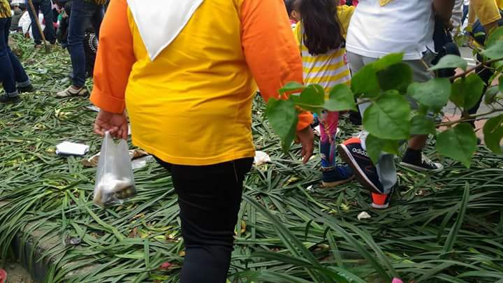 Taman Rusak dan Sampah Berserakan Usai CFD Aksi 412/ Foto Istimewa