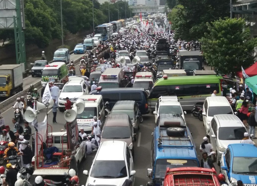 Jalanan Macet Sidang Ahok. Foto Fadilah/Nusantaranews