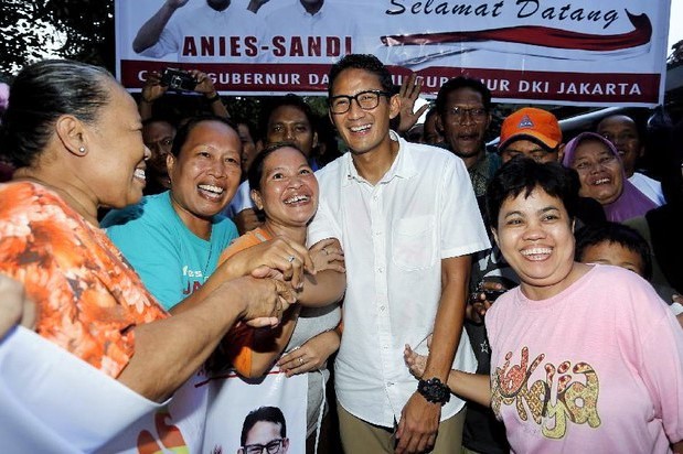 Sandiaga Uno berkampanye dengan mendatangi warga RT 007/RW 10 Kelurahan Tanah Tinggi, Kecamatan Johar Baru, Jakarta Pusat, Kamis (10/11/2016)/Foto: Dok. detikcom