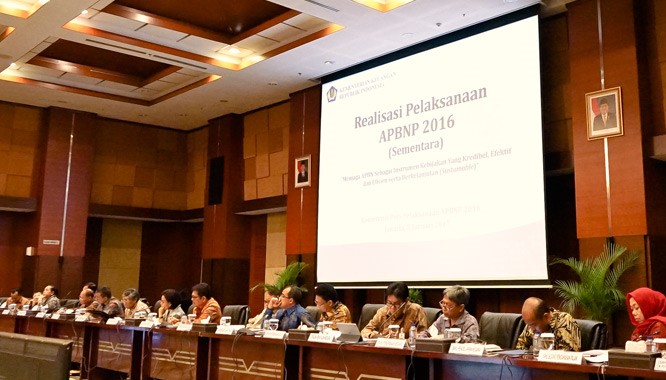 Konferensi pers Realisasi Sementara Ekonomi Makro 2016 yang berlangsung di Aula Djuanda I Kementerian Keuangan, Jakarta (03/01)/Foto: Humas Kemenkeu