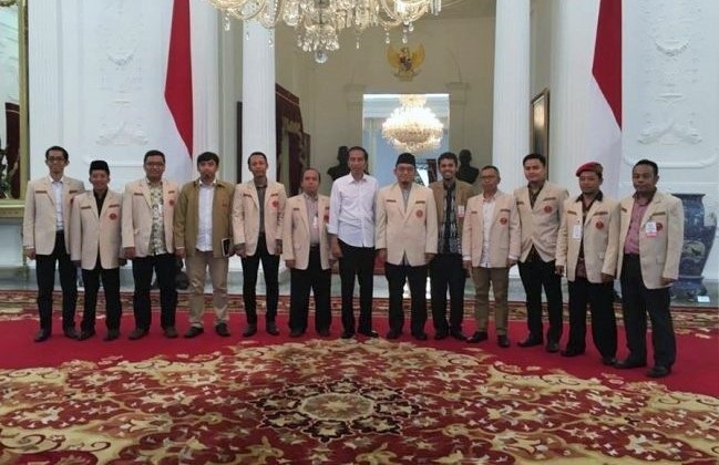 PP Pemuda Muhammadiyah saat memenuhi undangan Presiden Joko Widodo di Kompleks Istana Kepresidenan, Jakarta, Senin (20/2/2017)/Foto: Via sangpencerah.id