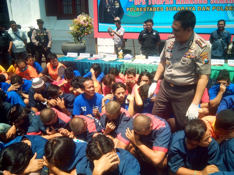 Operasi Narkotika Dua Minggu, Polrestabes Surabaya Tangkap 156 Tersangka/Foto Tri Wahyudi