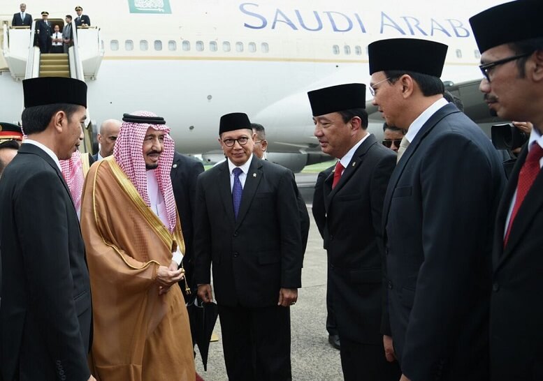 Ahok Ikut Sambut Raja Salman/Foto via @kangdede78