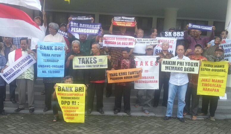 Para Pekerja Bank BRI Melakukan Demo/Foto Dok. Pribadi