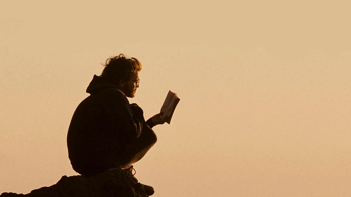 Salah satu adegan dalam film Into the Wild (2007) | Mubi