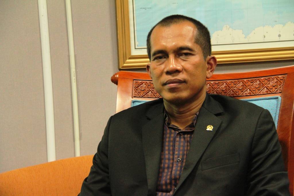 Ketua Komisi I DPR RI dari Fraksi PKS, Dr. Abdul Kharis Almasyhari (Foto: Budiman/ Humas Fraksi PKS DPR RI)