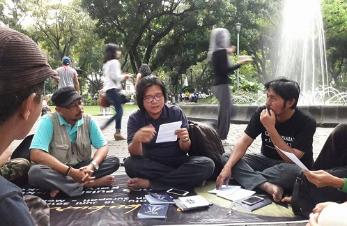 Ngabuburit Sastra di Taman Suropati, Menteng, 10 Juni 2017. Foto Istimewa