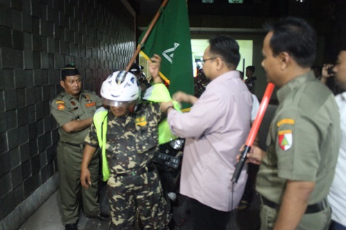 Pelepasan Personil Banser Indonesia untuk ditempatkan di 604 Posko Mudik 2017. Foto Gatot Arifianto