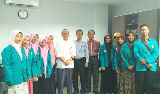 Rektor Unsyiah Mengirim Mahasiswa berprestasi Ke Gorontalo (Foto Bersama). Foto Riri Isthifa Najmi