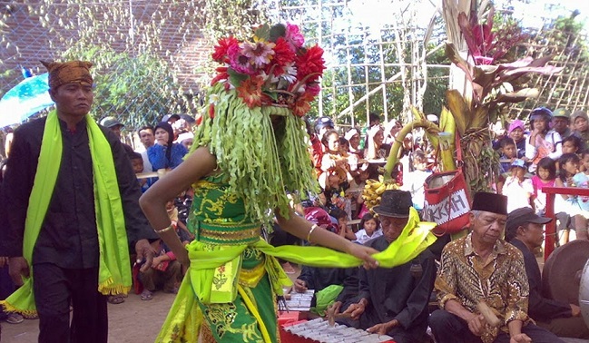 Seblang Olehsari, Kecamatan Glagah, Banyuwangi. Foto: Dok. banyuwangibagus.com