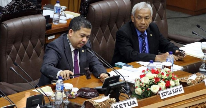 Fahri Hamzah dan Agus Hermanto di Ruang Rapat. Foto: Dok. Istimewa