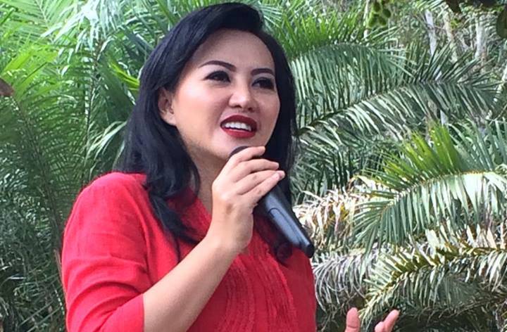 Bupati Landak , Karolin Margret Natasa. (Foto via Eddy Santri/Nusantaranews)