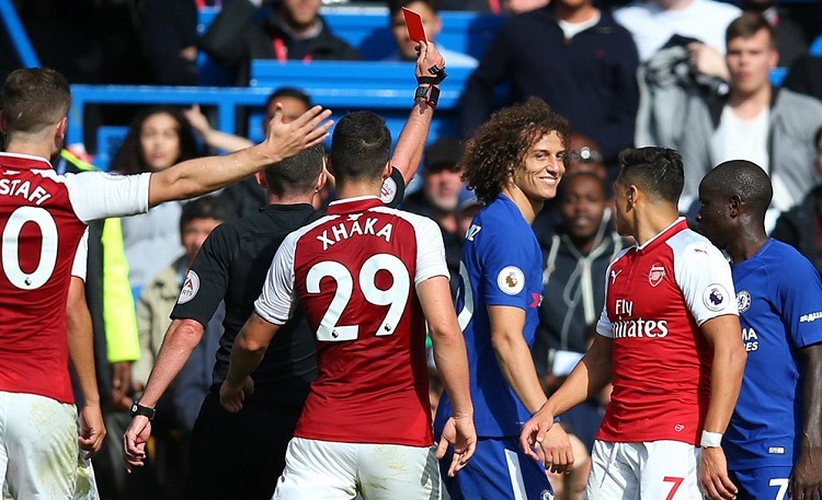 David Luiz diganjar kartu merah/Foto via TimelineBPL/Nusantaranews