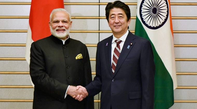 Perdana Menteri Jepang dan India, Shinzo Abe-Narendra Modi sepakat memperdalam hubungan pertahanan kedua negara untuk mengimbangi dominasi China di Asia. (Foto: PTI)