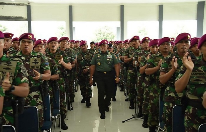 Panglima-TNI