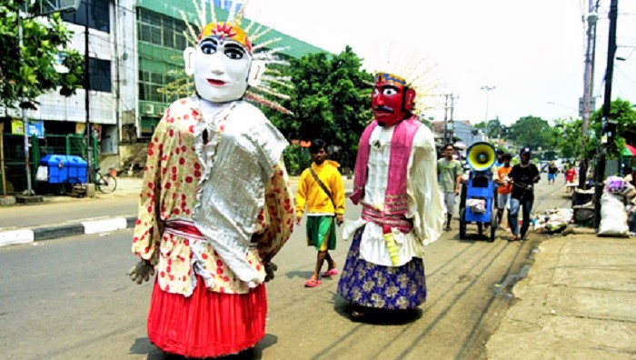 Pengamen Ondel-Ondel merajalela di Jakarta. Foto: Dok. Kompasiana