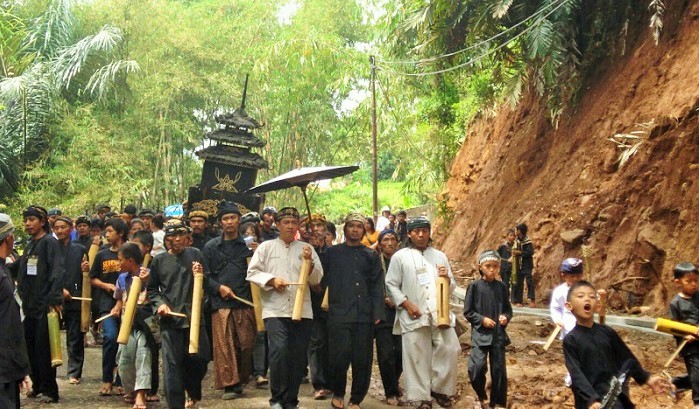 Perjuangan Warga mempertahankan Tanah Adat demi tegaknya Hukum Adat. Foto: Dok. Istimewa