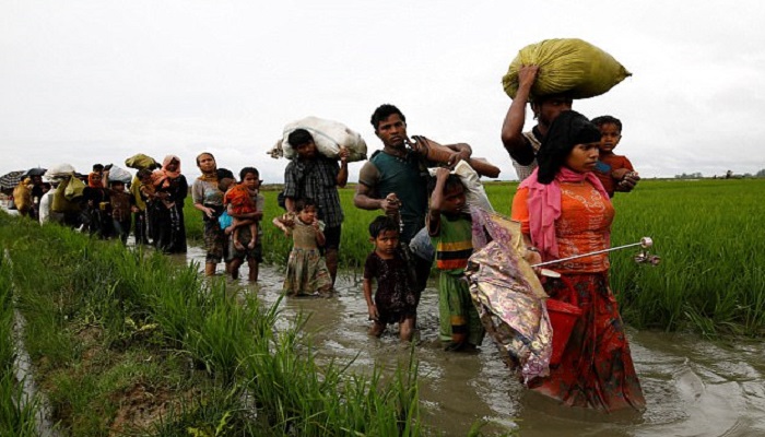 Warga Rohingya, Rakhine terpaksa harus melarikan diri ke tempat yang lebih aman ketimbang jadi korban pembunuhan. (Foto: Reuters)