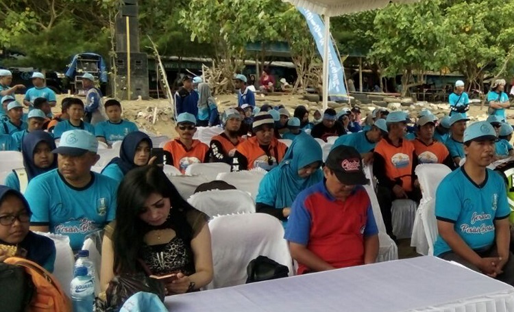 Sosialisasi bersih-bersih pantai dan penanaman pohon/Foto Dok. Pribadi/Nusantaranews