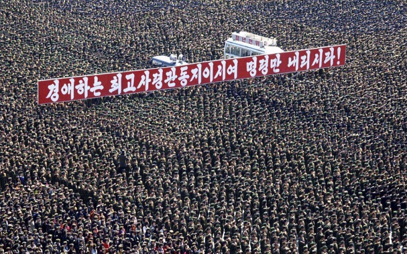 Pada 29 Maret 2013 silam, Korea Utara mengadakan parade militer dalam sebuah pertemuan di Kim Il Sung Square di Pyongyang. (Foto: AFP/Getty Images)